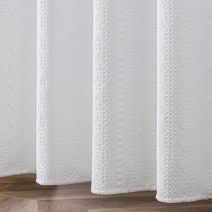 Textured Leaf Pattern Shower Curtain Bowlift