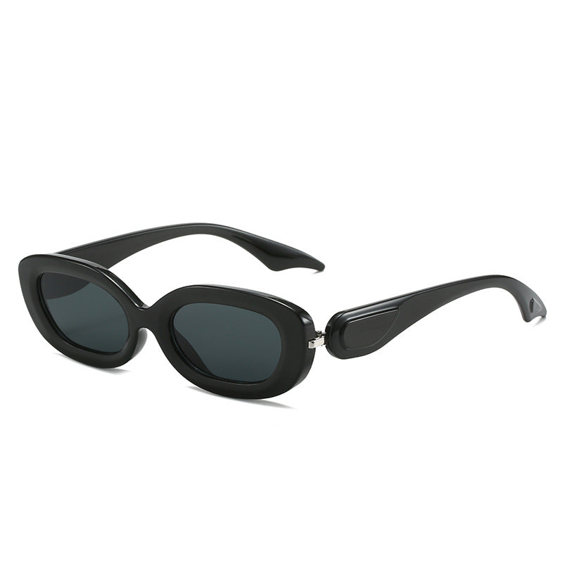 Ladies stylish sunglasses with elegant, curved frame Bowlift