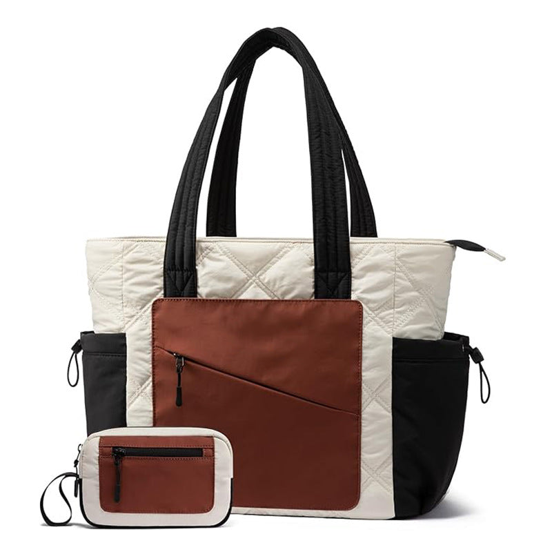 Fashionable and Functional Weekend Bag Bowlift
