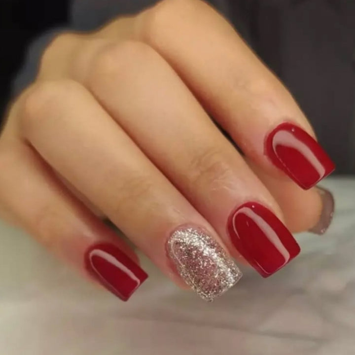 Decorative Press-On Nail Set with Glitter Accents Bowlift