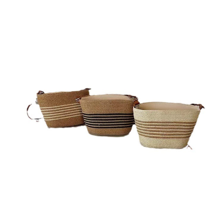 Trendy Summer Handbag Made of Woven Material Bowlift