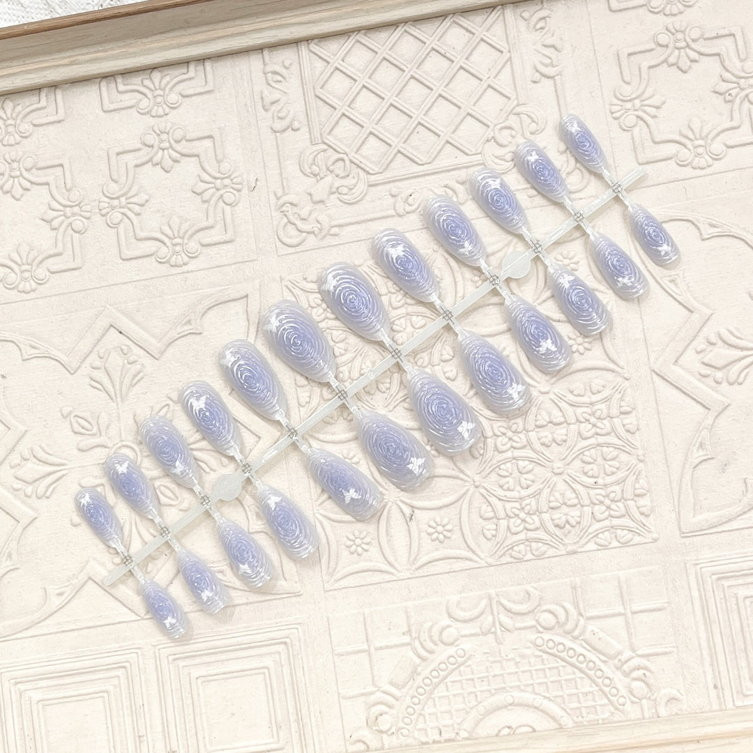 Artistic Floral-Accent Press-On Nail Set Bowlift