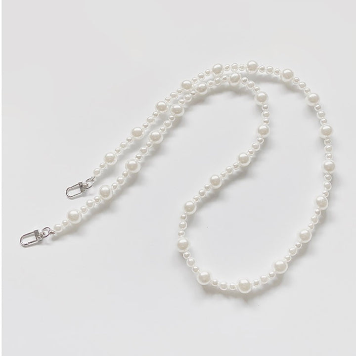 Heart-Designed Beaded Eyewear Chain Bowlift