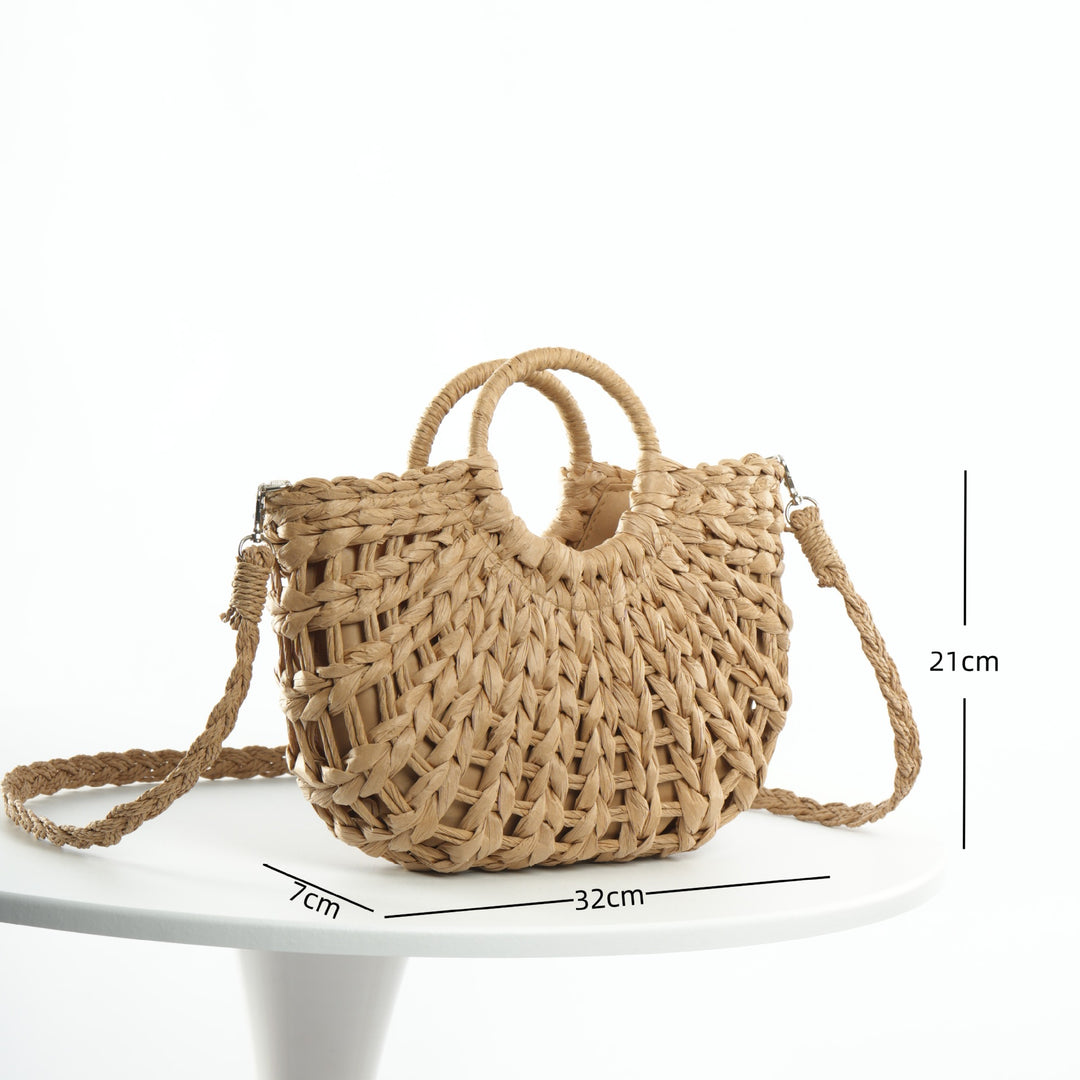 Handcrafted straw bag Bowlift