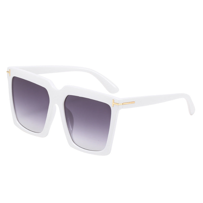 Women oversized square sunglasses with luxurious accents Bowlift