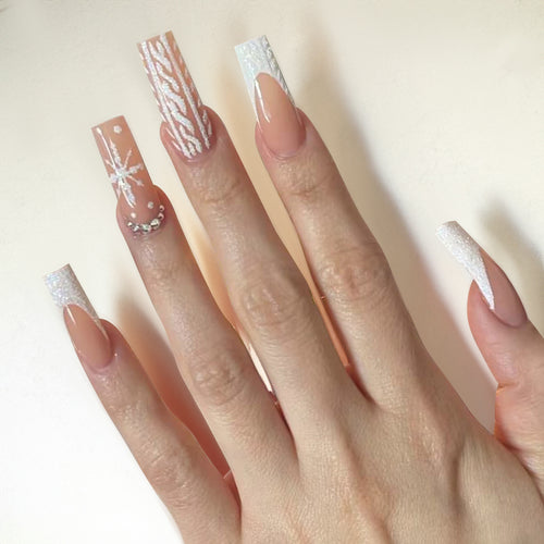 Holiday-Themed Decorative Press-On Nail Set Bowlift
