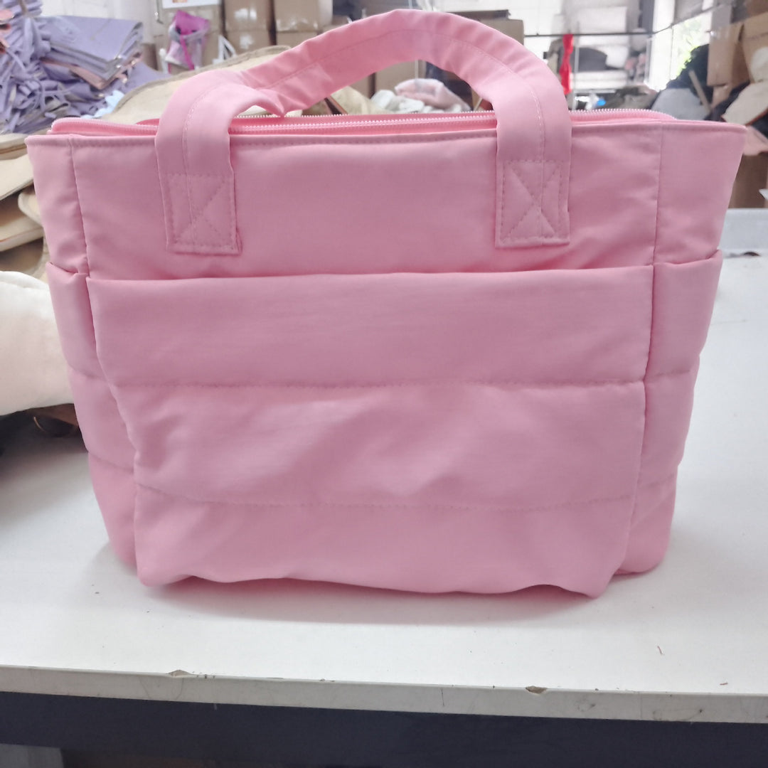 Stylish and Spacious Tote Bag with Insulated Inner Layer Bowlift