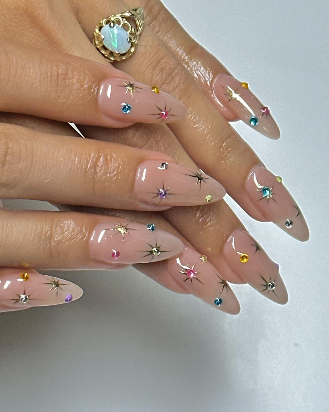 Nail art set with sparkling star and crystal decorations Bowlift