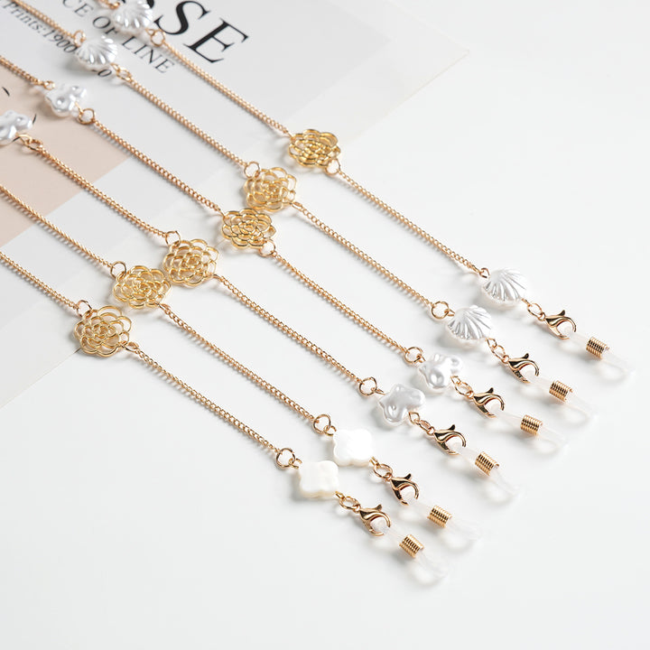 Elegant Floral Chain Necklace Bowlift