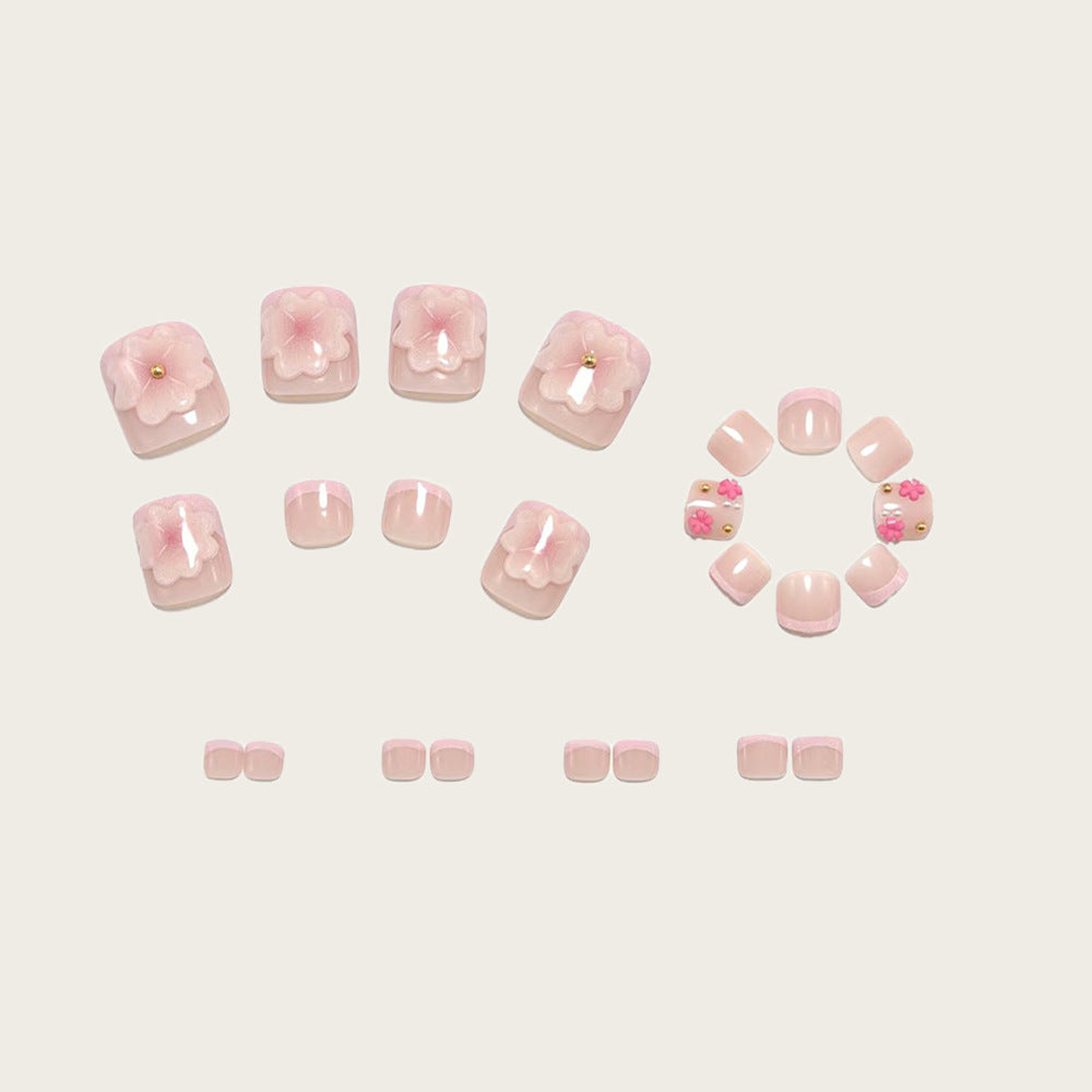 Nail art with floral accents Bowlift