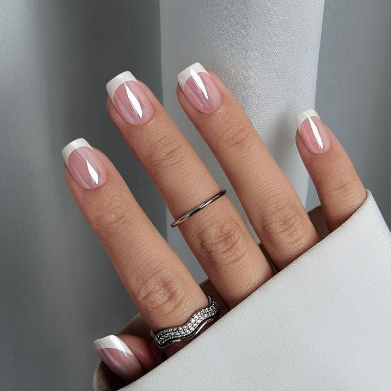 Chic French Tip Press-On Nails Bowlift