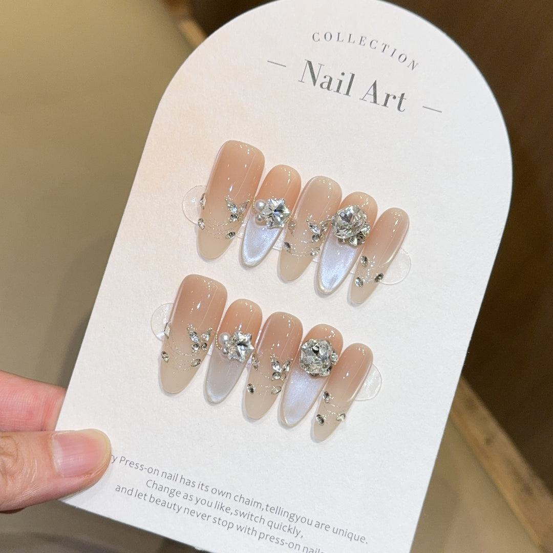 Glamorous Decorative Artificial Nails Bowlift
