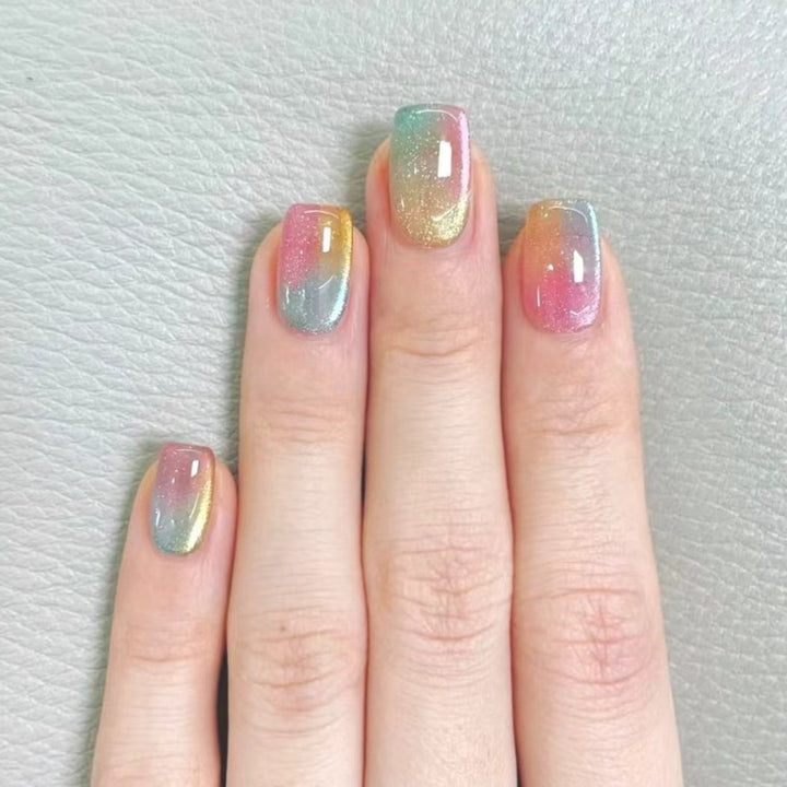 Artificial Nails In Elegant Glitter Finish Bowlift