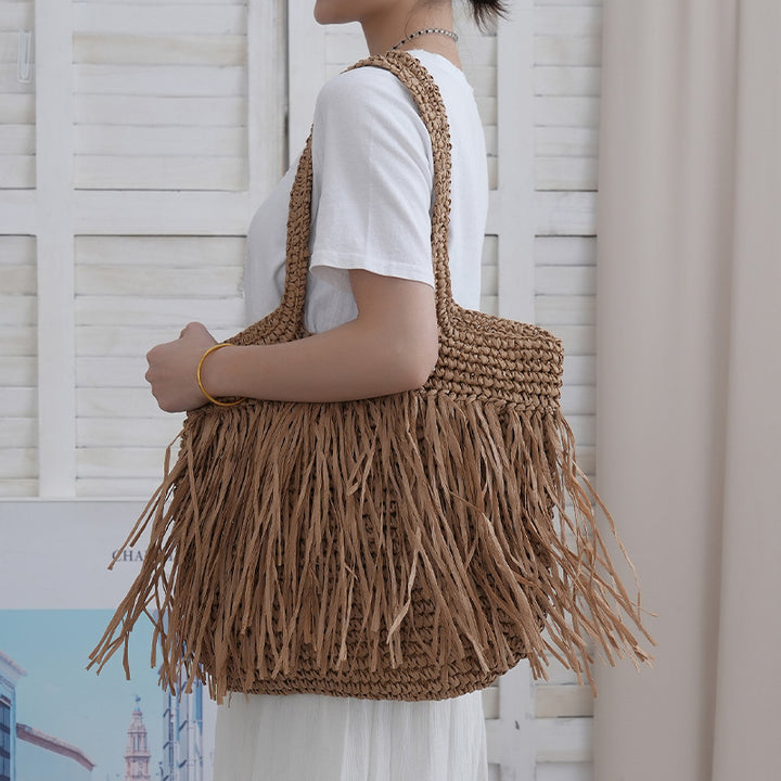 Handmade beach bag with fringed designed pattern Bowlift