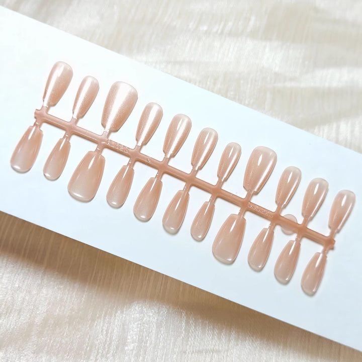 High-Quality Artificial Nails in Timeless Nude Look Bowlift