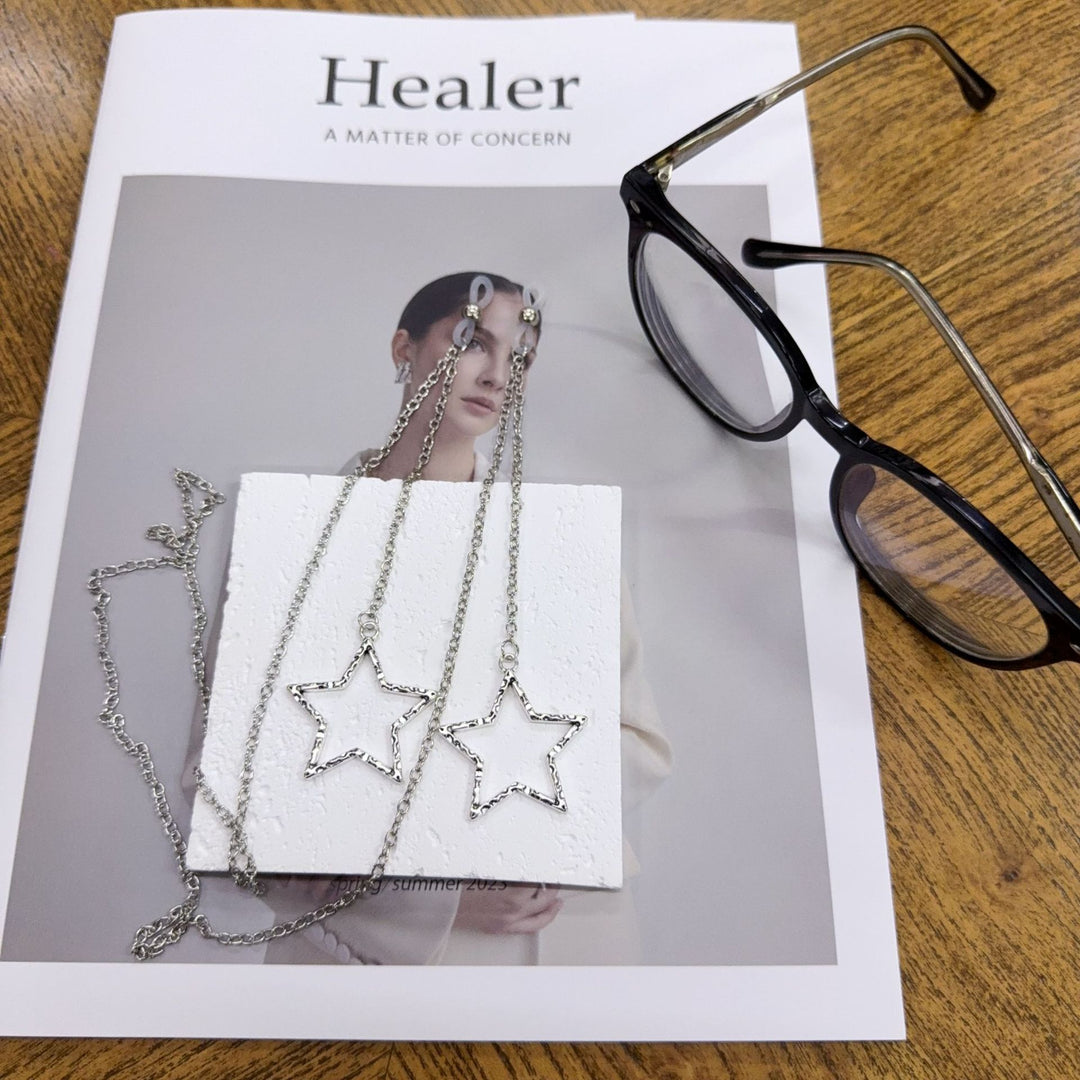 Star-Shaped Drop Earrings Bowlift