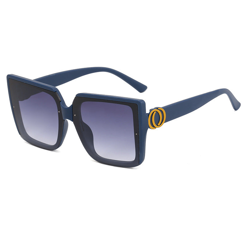 Women's square sunglasses with unique tire element Bowlift