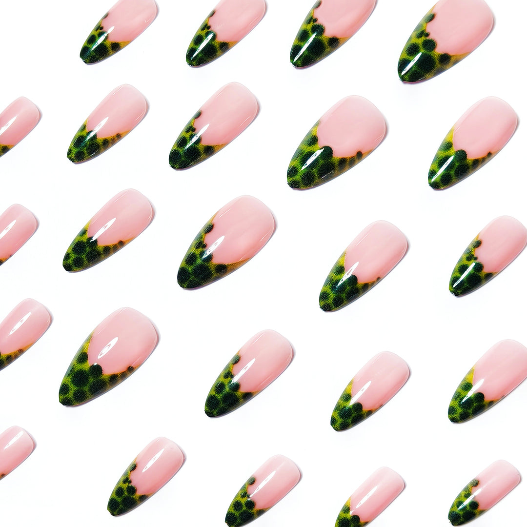 Artificial nails with Creative Leaf Design Bowlift