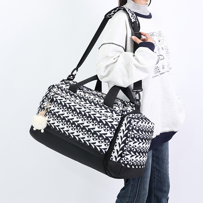 Stylish Patterned Weekend Duffle Bag Bowlift