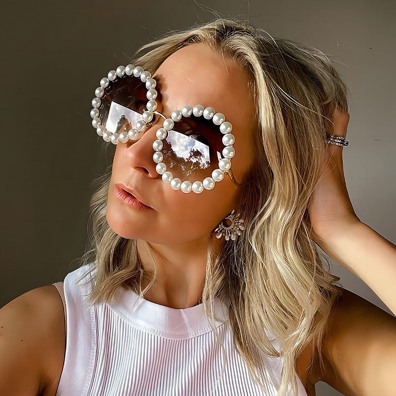 Women's designer sunglasses with pearl-embellished frame Bowlift