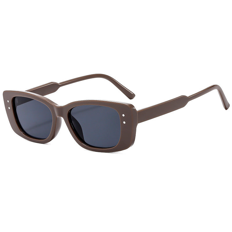 Ladies Cat-Eye Sunglasses with trendy and elegant design Bowlift