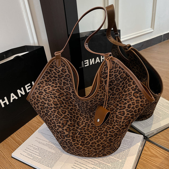 Suede Hobo Bag Bowlift