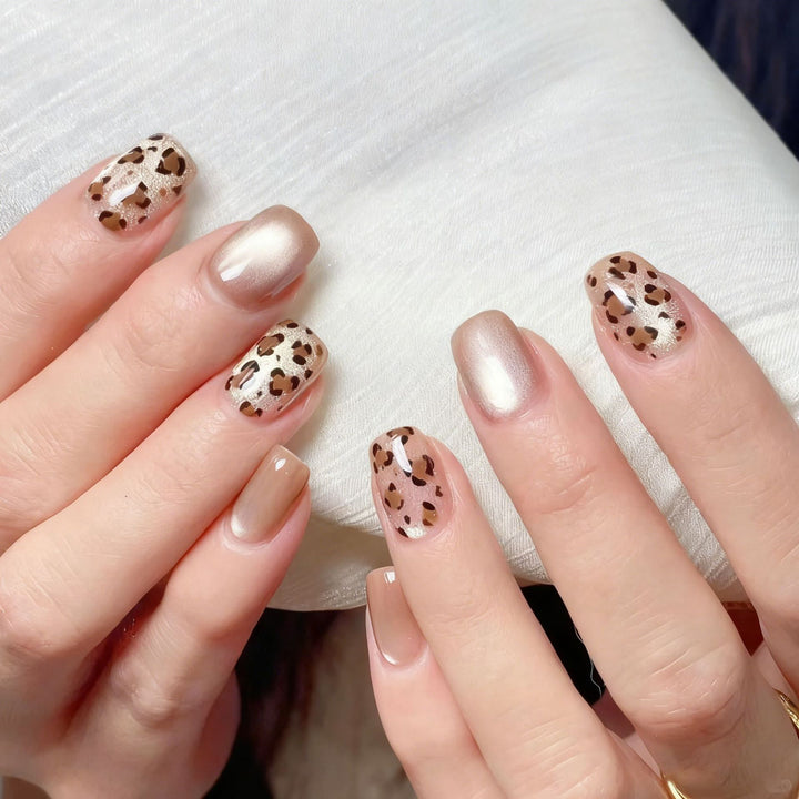Glamorous artificial nails with glitter and ombre design Bowlift