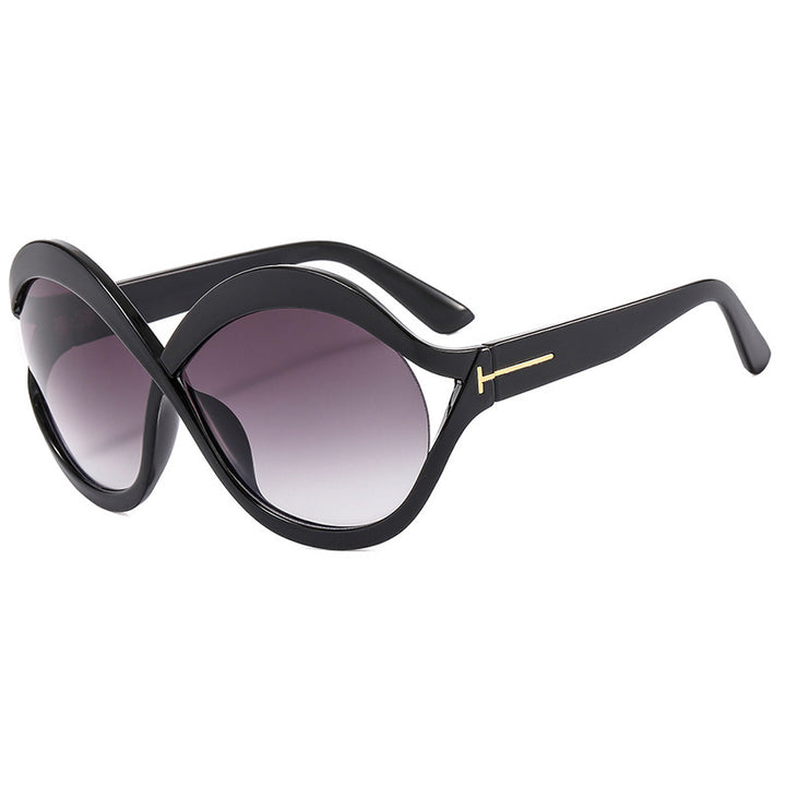 Ladies extravagant shaped sunglasses Bowlift