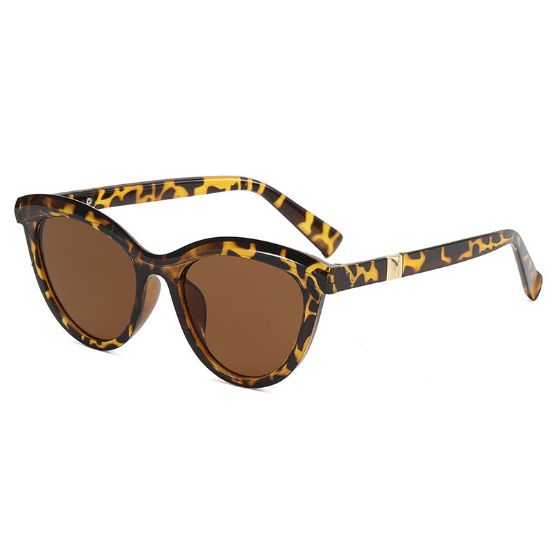 Ladies elegant Cat-Eye sunglasses with stylish metal frame Bowlift