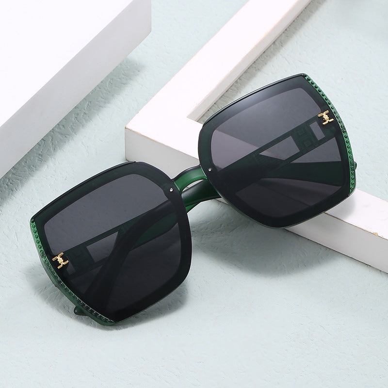 Ladies square sunglasses with high-quality frame and UV protection Bowlift