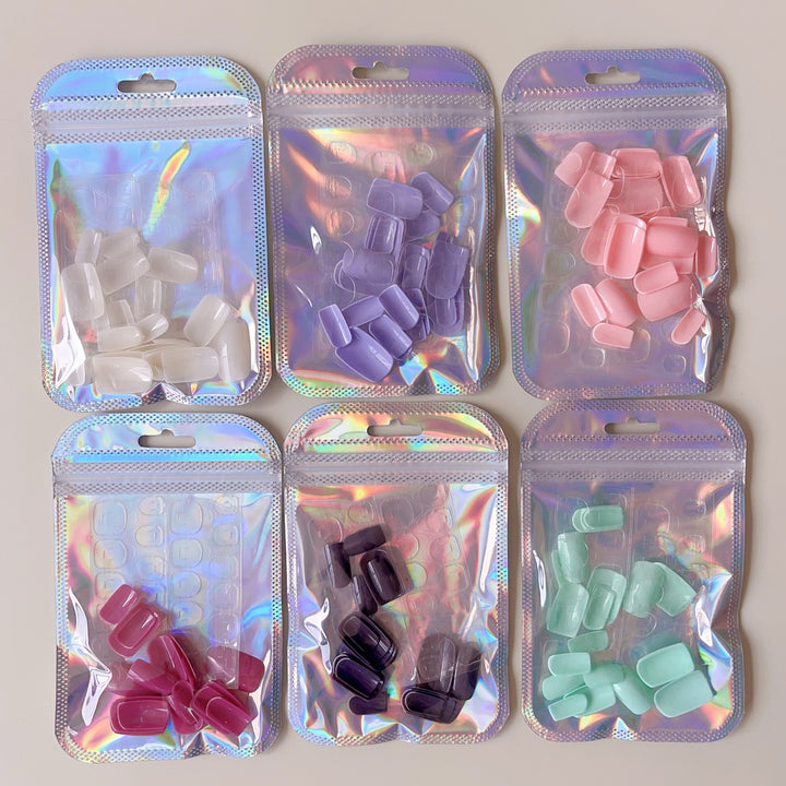 Artificial nail set in various shapes and designs Bowlift