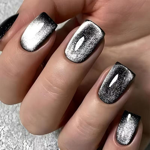 Fashionable artificial nails with high gloss and glamorous finish Bowlift