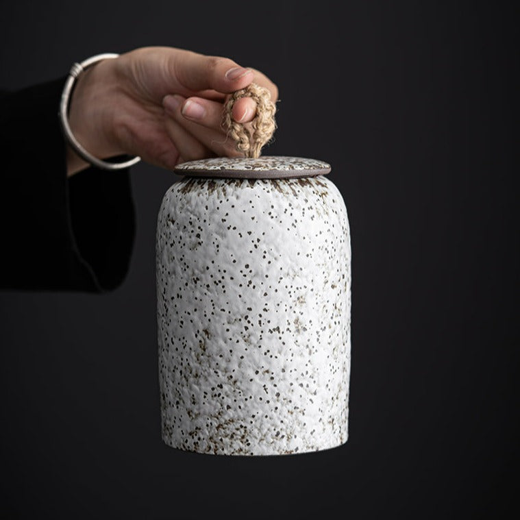 BowLift | Air-tight Coffee Container made of Ceramic