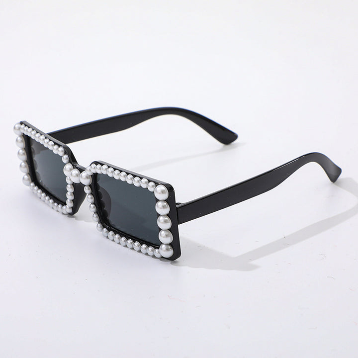 Ladies Stylish Sunglasses with Pearl Decoration Bowlift
