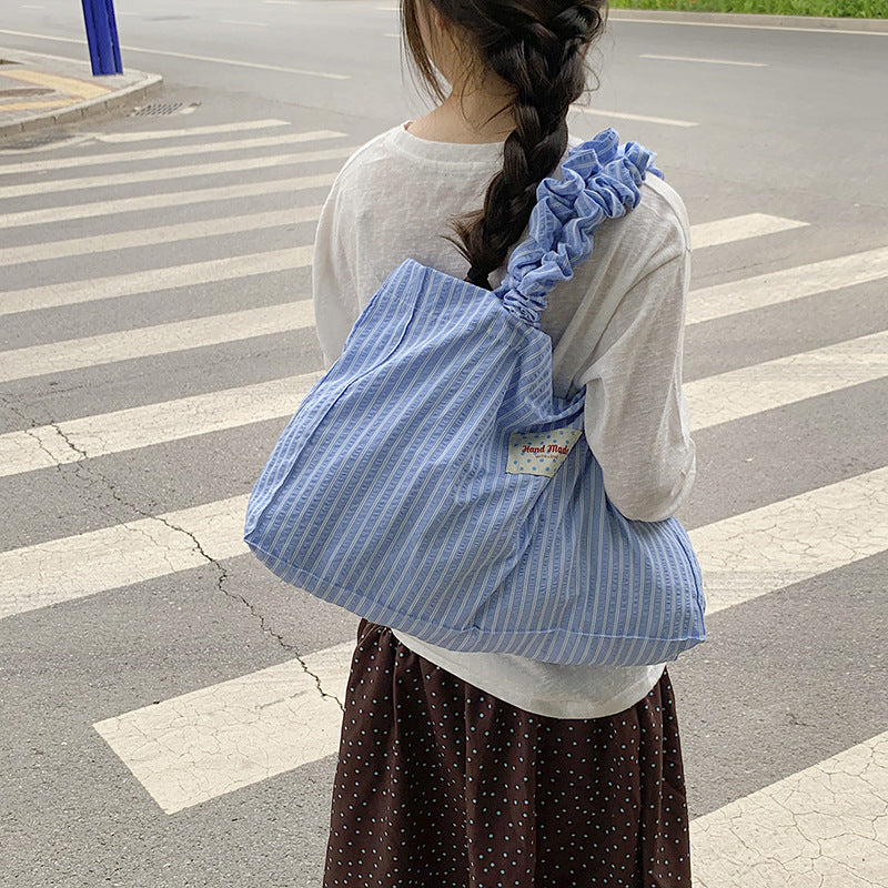 Comfortable and Stylish Tote Bag Bowlift