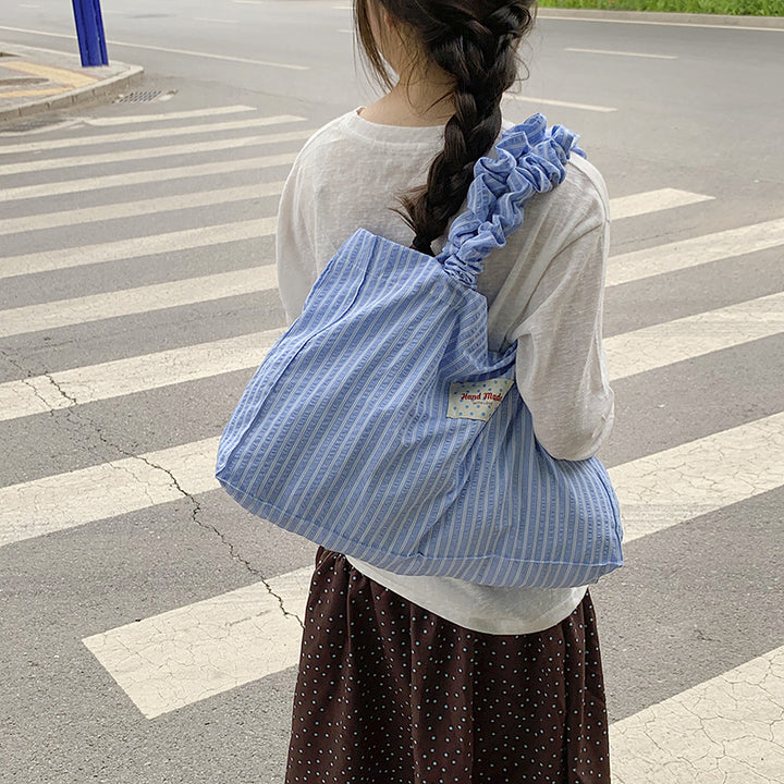 Comfortable and Stylish Tote Bag Bowlift