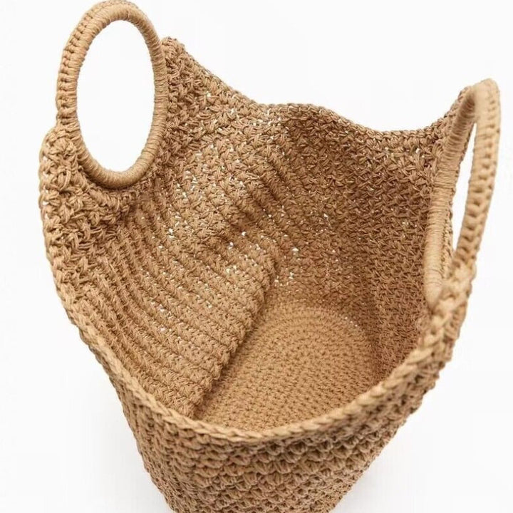 Fashionable and Practical Wicker Bag Bowlift