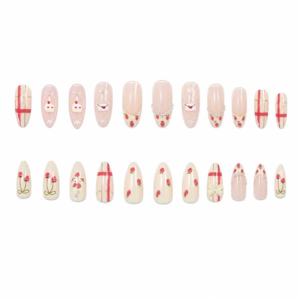Creative artificial nails with detailed 3D motifs Bowlift