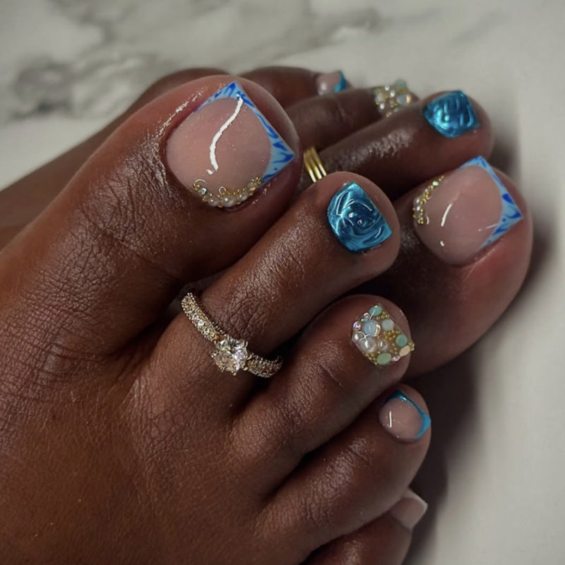 Artistic Toenail Design Bowlift