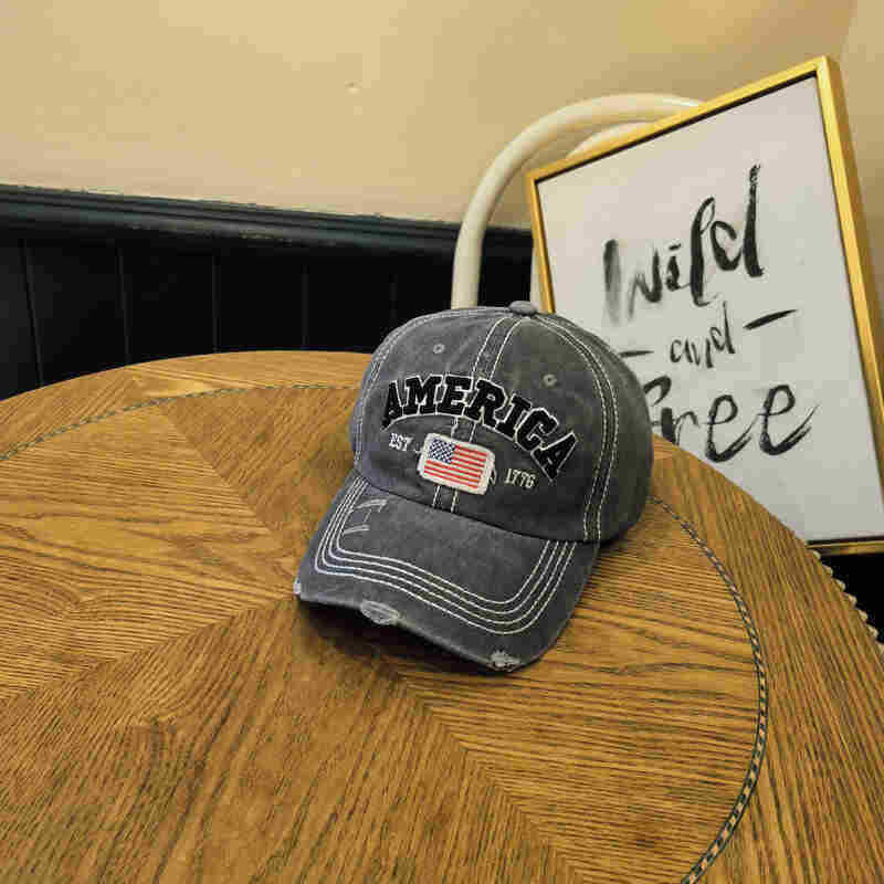 Unisex Vintage-Inspired Distressed Baseball Cap Bowlift