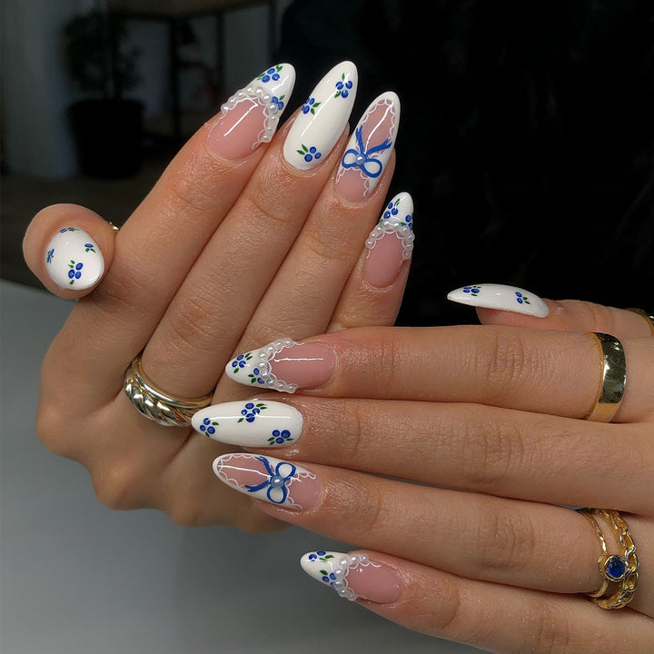 Exclusive stiletto nails with floral design Bowlift
