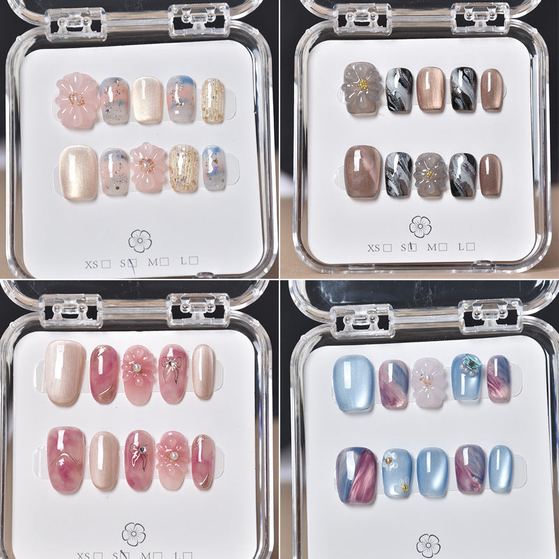 Decorative Floral Press-On Nail Set Bowlift