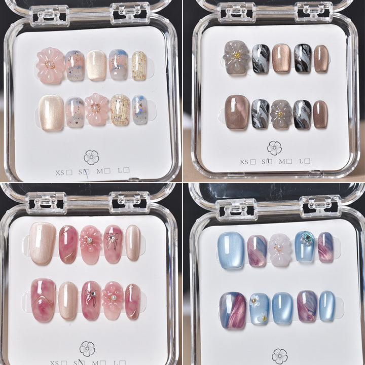 Decorative Floral Press-On Nail Set Bowlift