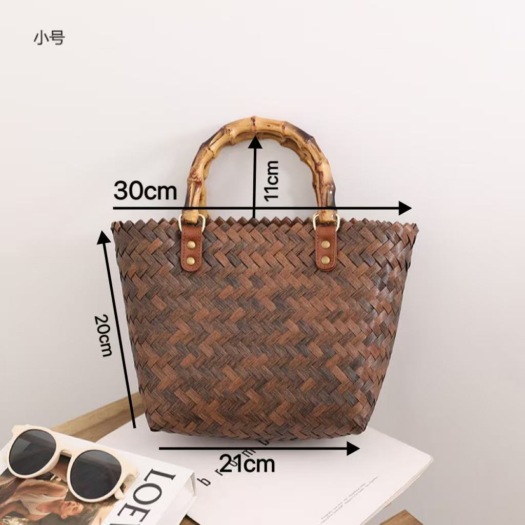Handmade basket bag with stylish braiding pattern Bowlift