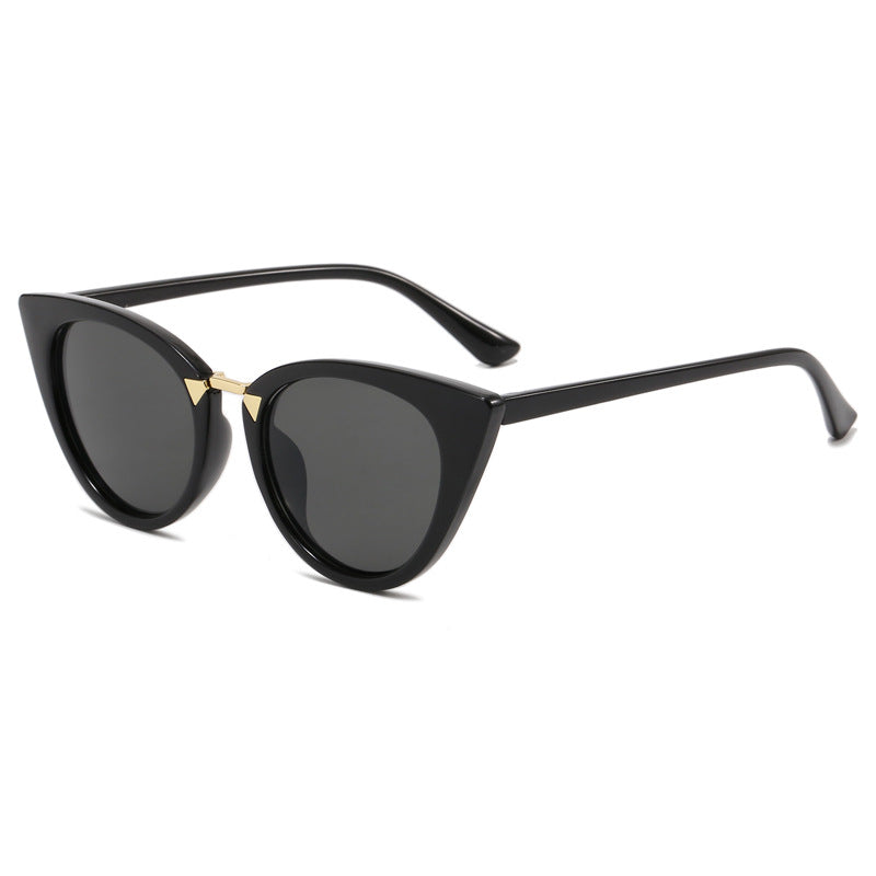 Ladies Cat-Eye Sunglasses with Elegant Golden Detail Bowlift