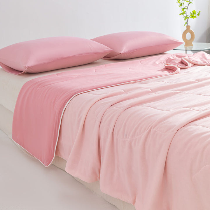 Unisex nan breathable summer blanket with cooling microfiber filling and light quilting Bowlift