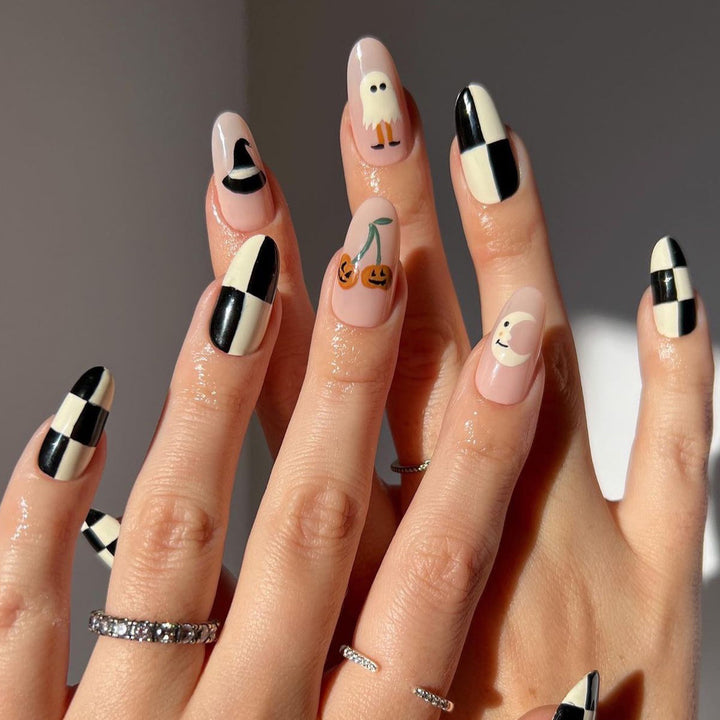 Artificial nail art in Halloween design Bowlift