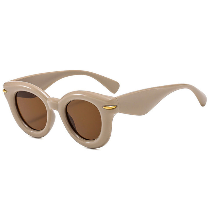 Ladies fashionable sunglasses with elegant silhouette Bowlift