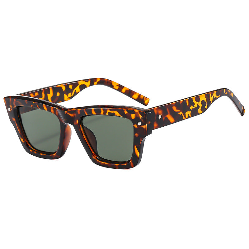 Women's Fashion Sunglasses in Trendy Geometric Design Bowlift