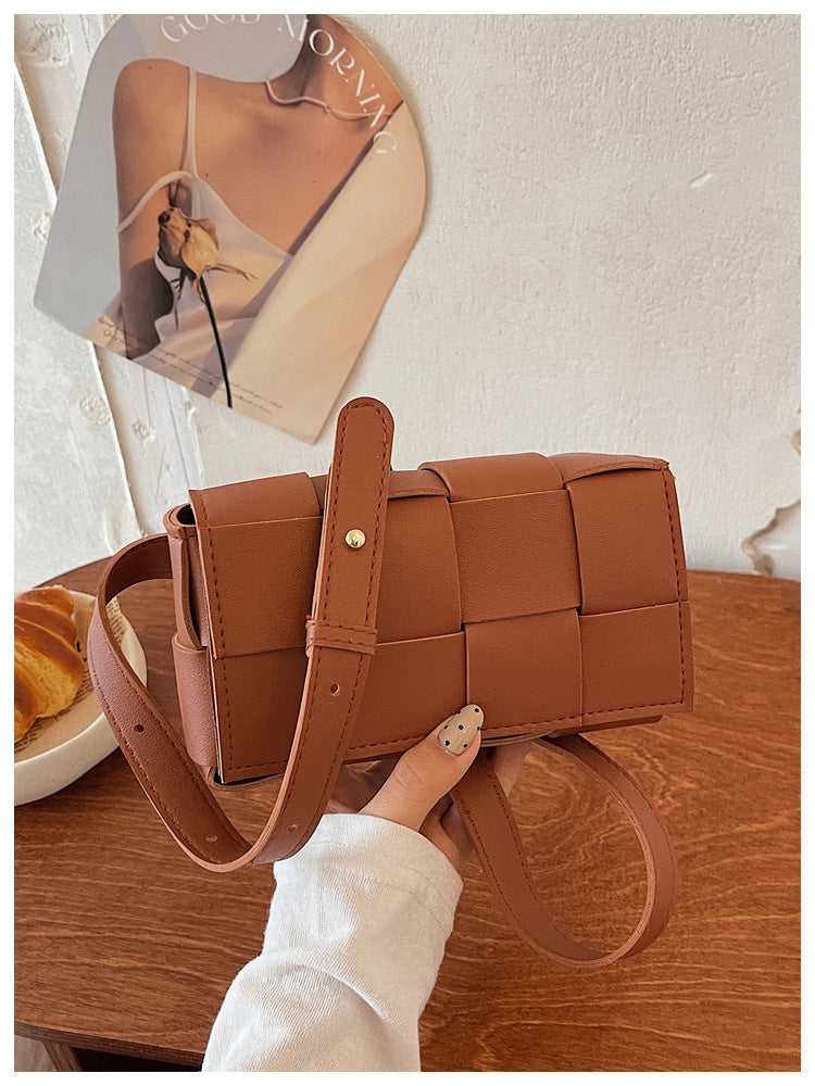 WoWoven Leather Crossbody Purse Bowlift